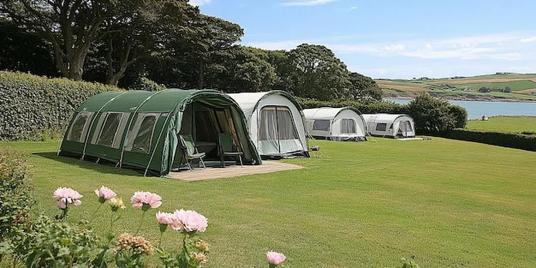 Gdzie na kemping z dziećmi? Odkryj idealne miejsca z atrakcjami