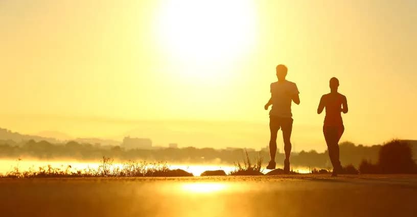 Czy biegać w upale? Kluczowe wskazówki dla bezpiecznego treningu