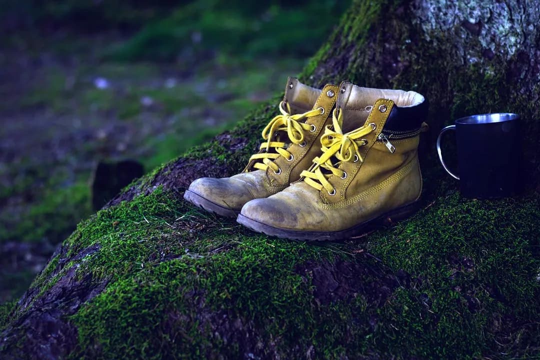 Karkonosze jakie buty - wybierz idealne obuwie na górskie wędrówki